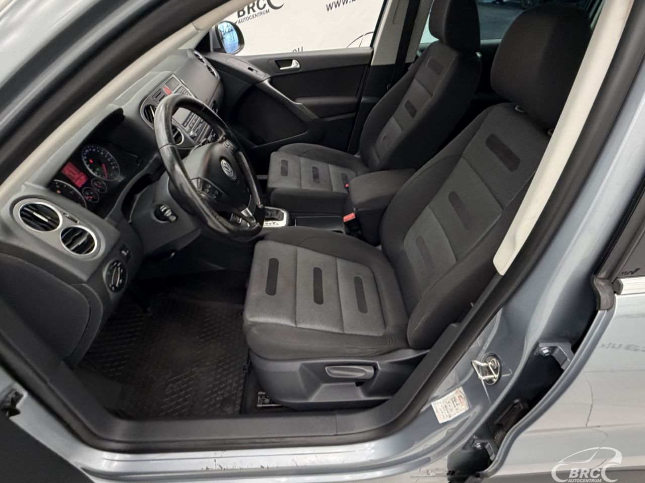 Volkswagen Tiguan | 19