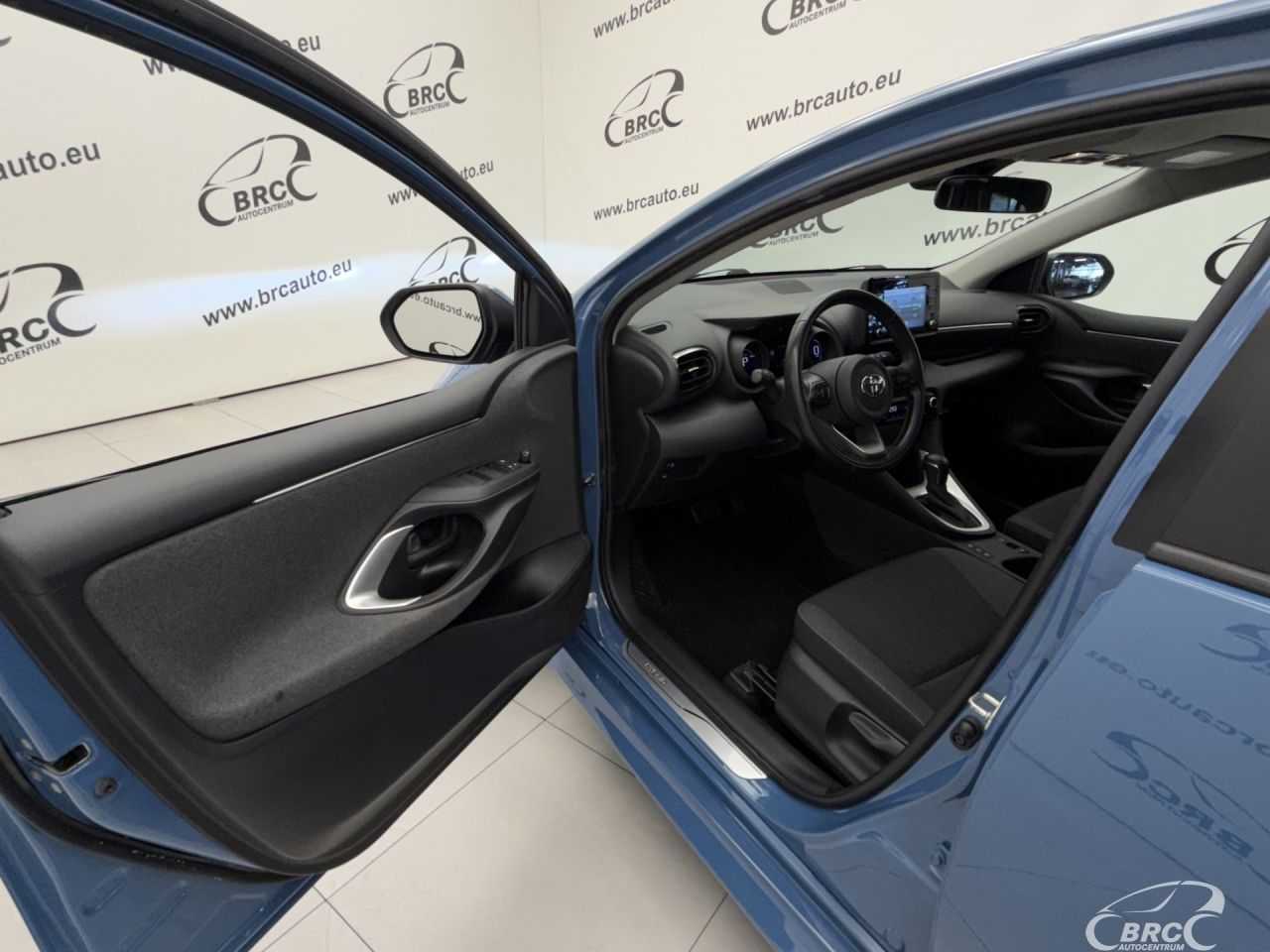 Toyota Yaris | 17