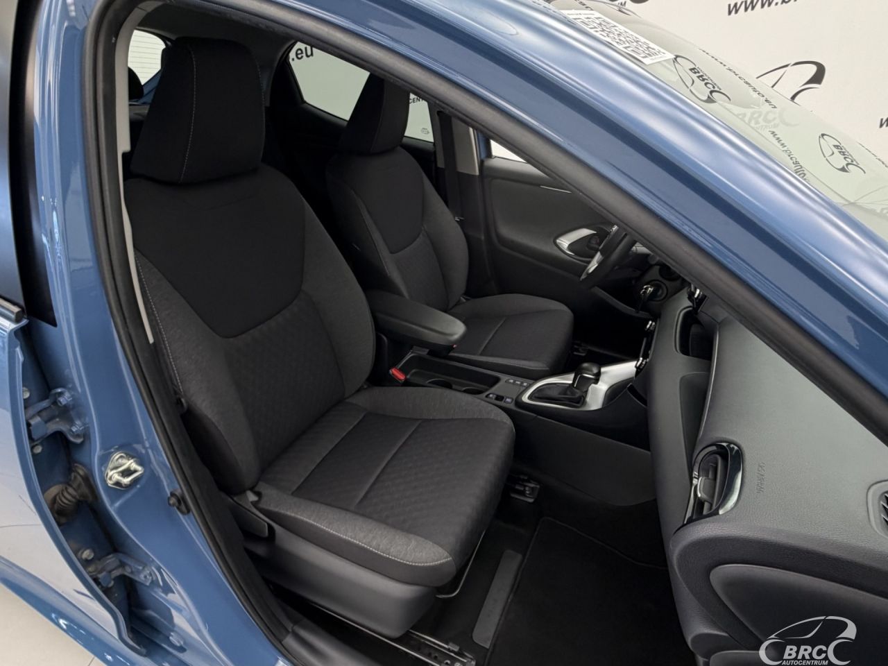Toyota Yaris | 6