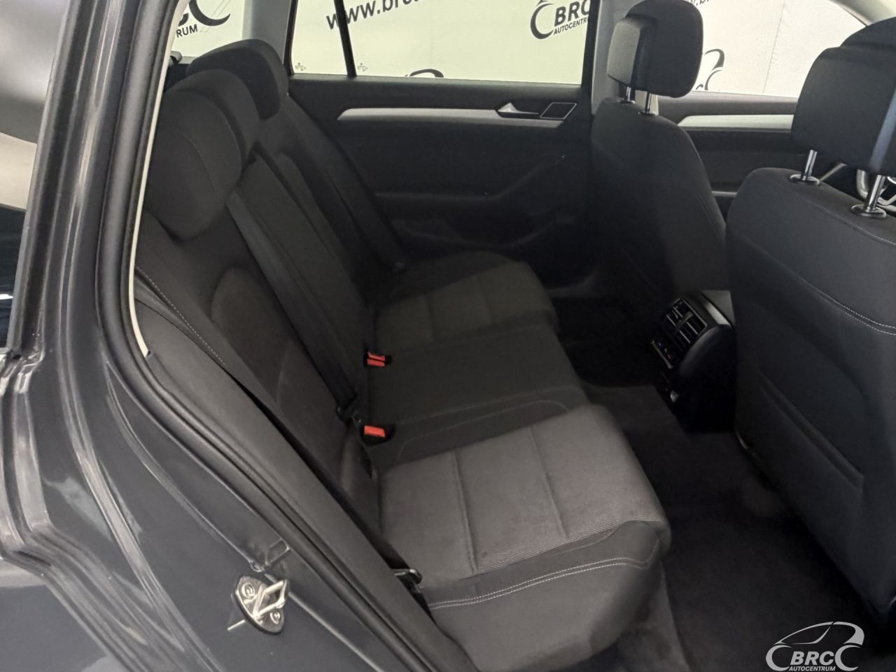 Volkswagen Passat | 9