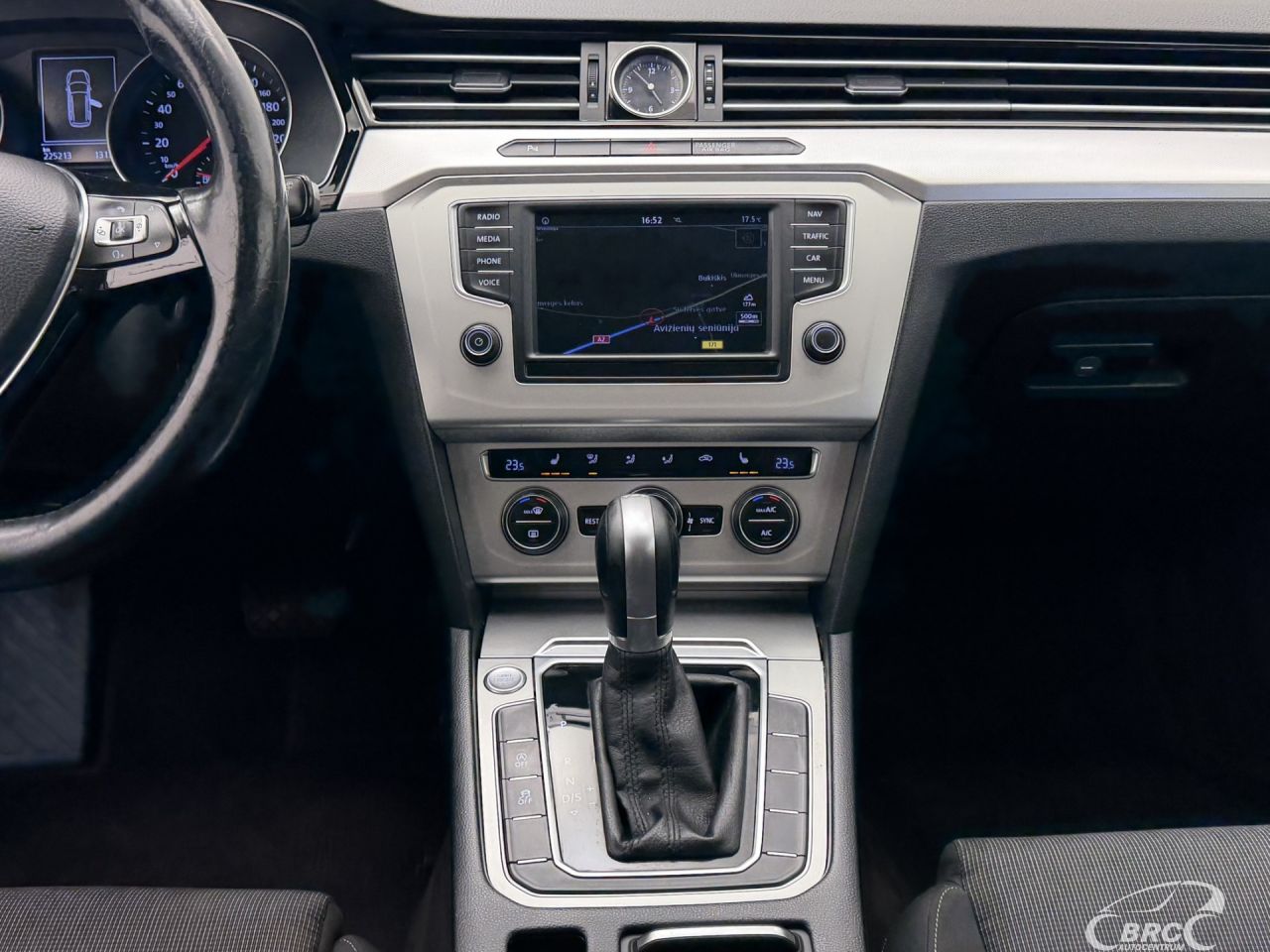 Volkswagen Passat | 14