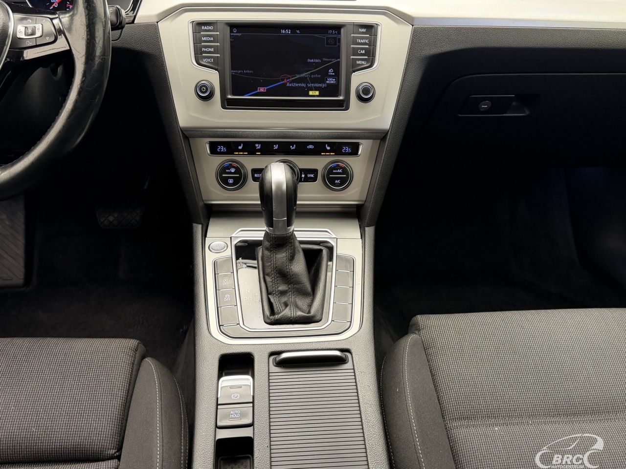Volkswagen Passat | 17