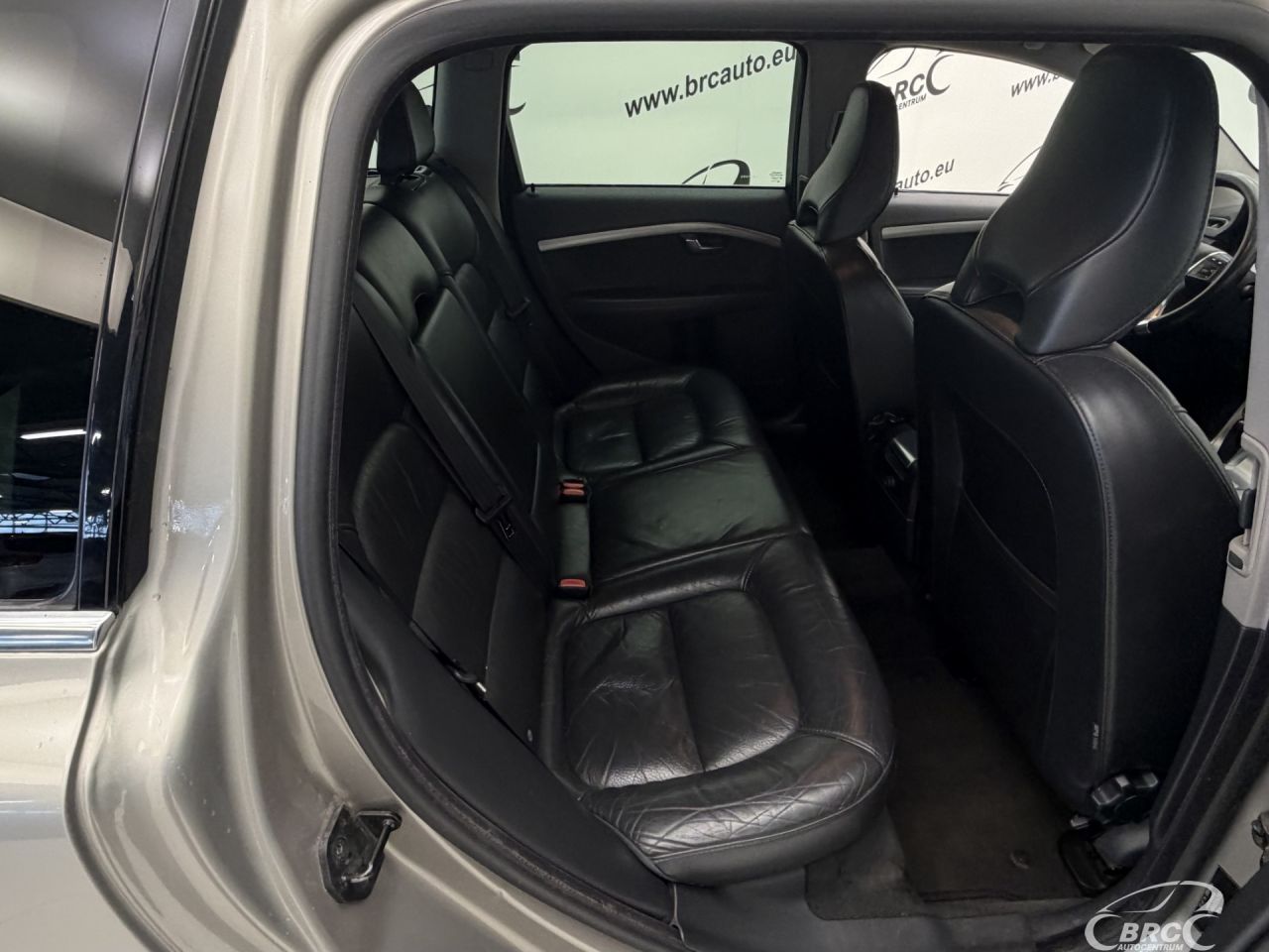 Volvo V70 | 9