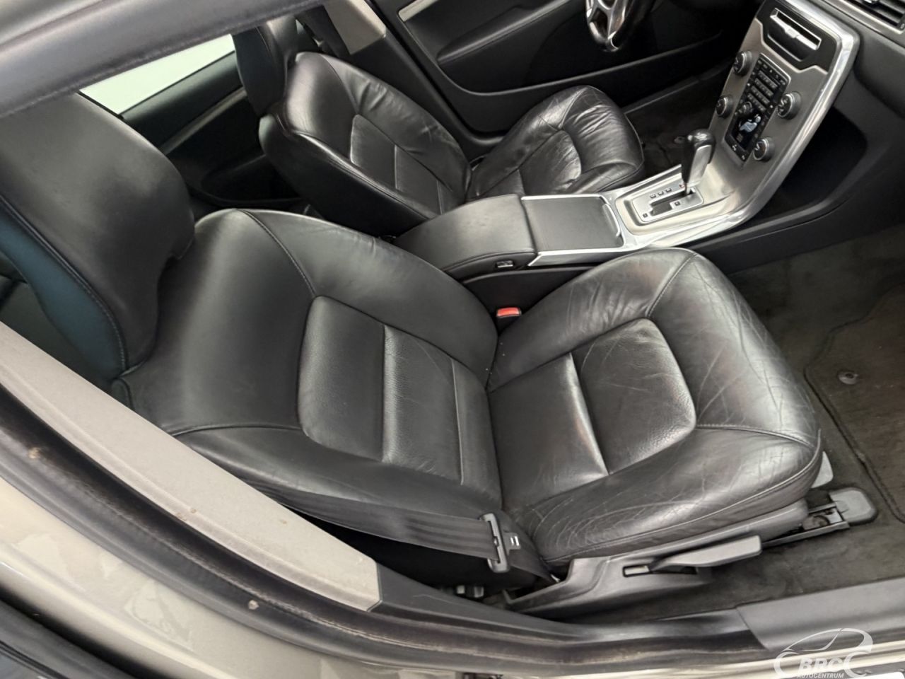 Volvo V70 | 4