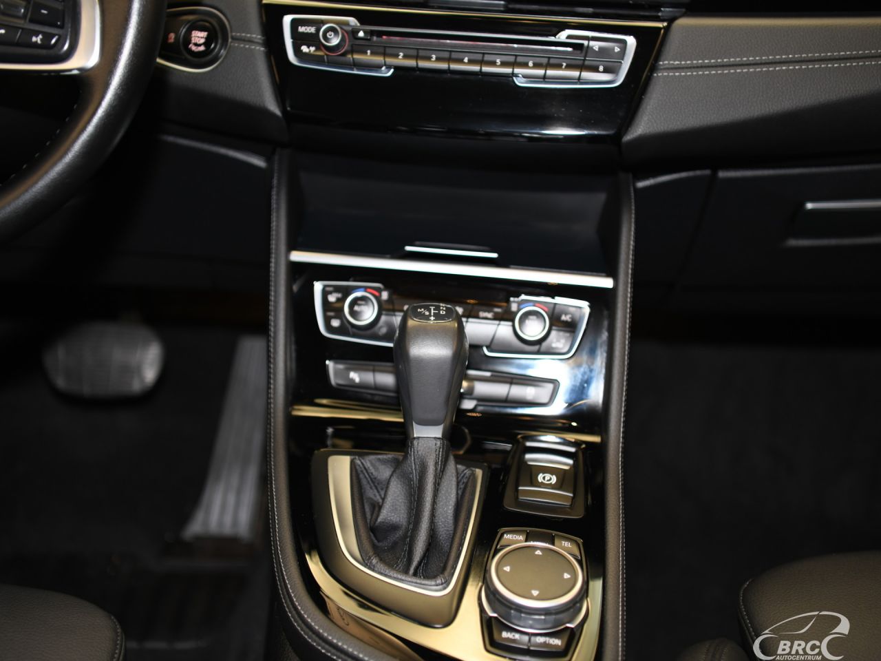 BMW 218 | 18