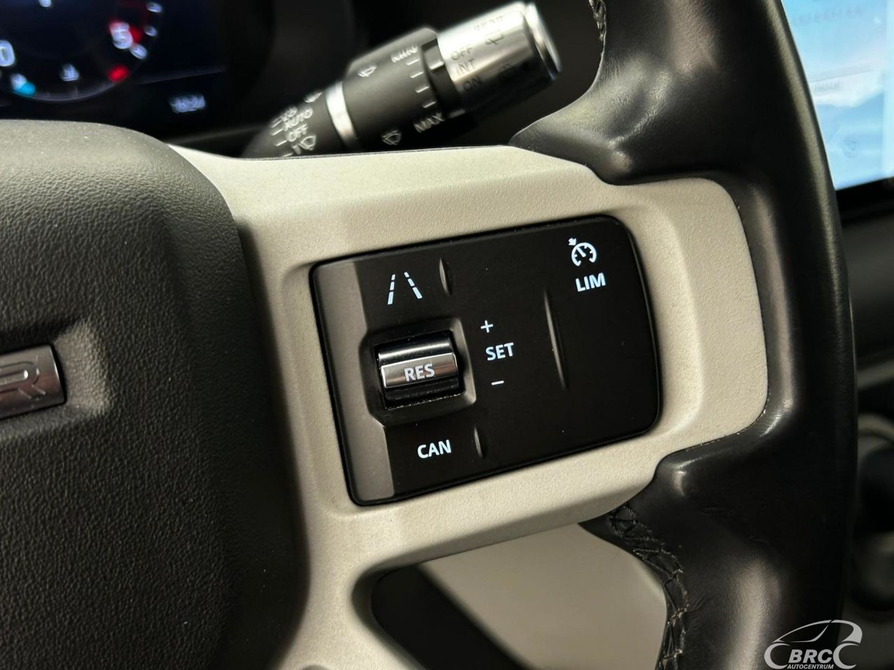 Land Rover Defender | 13