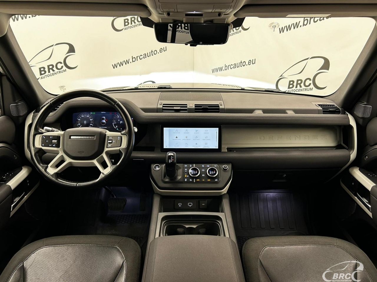 Land Rover Defender | 2