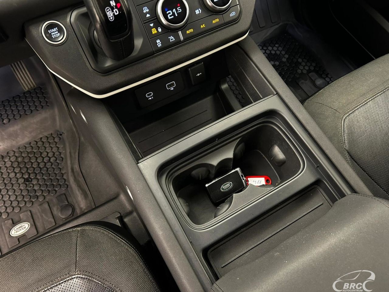 Land Rover Defender | 18