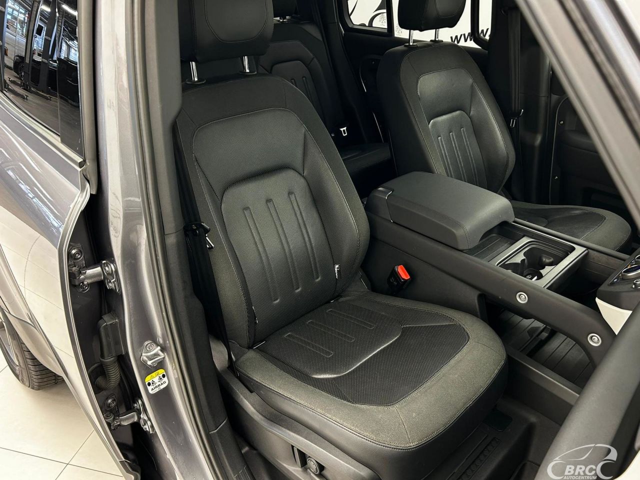 Land Rover Defender | 5