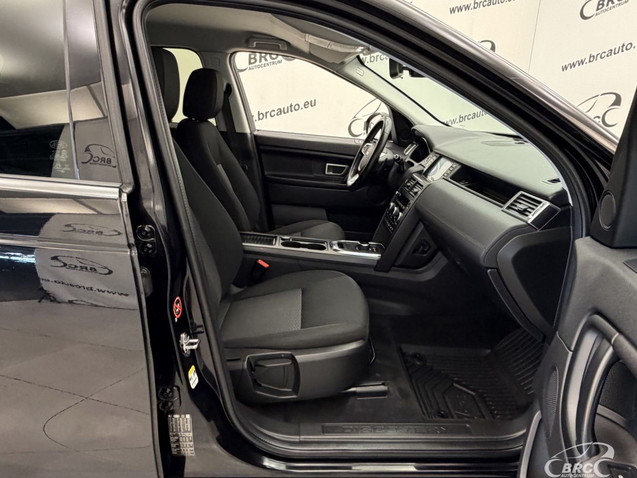 Land Rover Discovery | 3