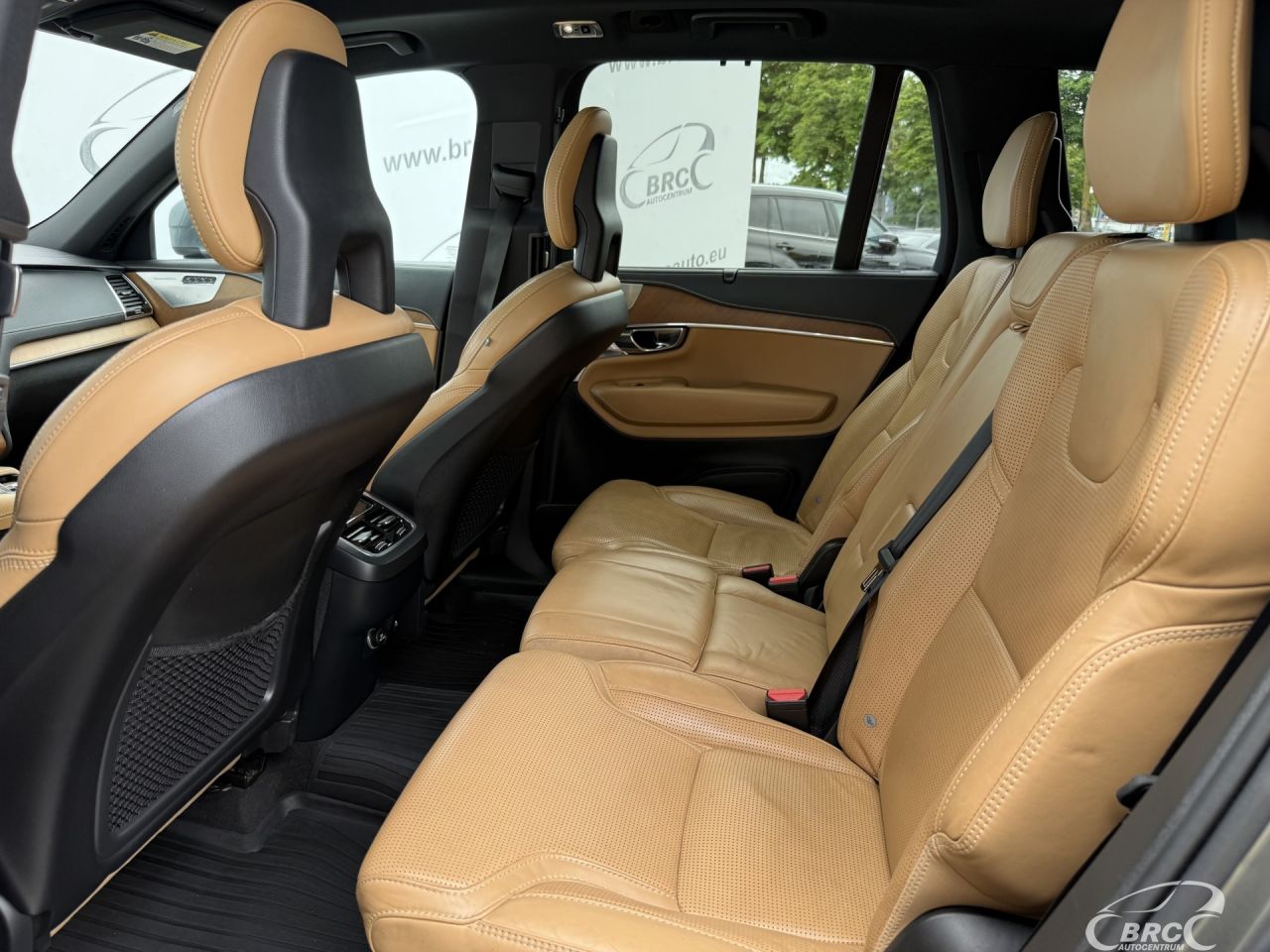 Volvo XC90 | 16