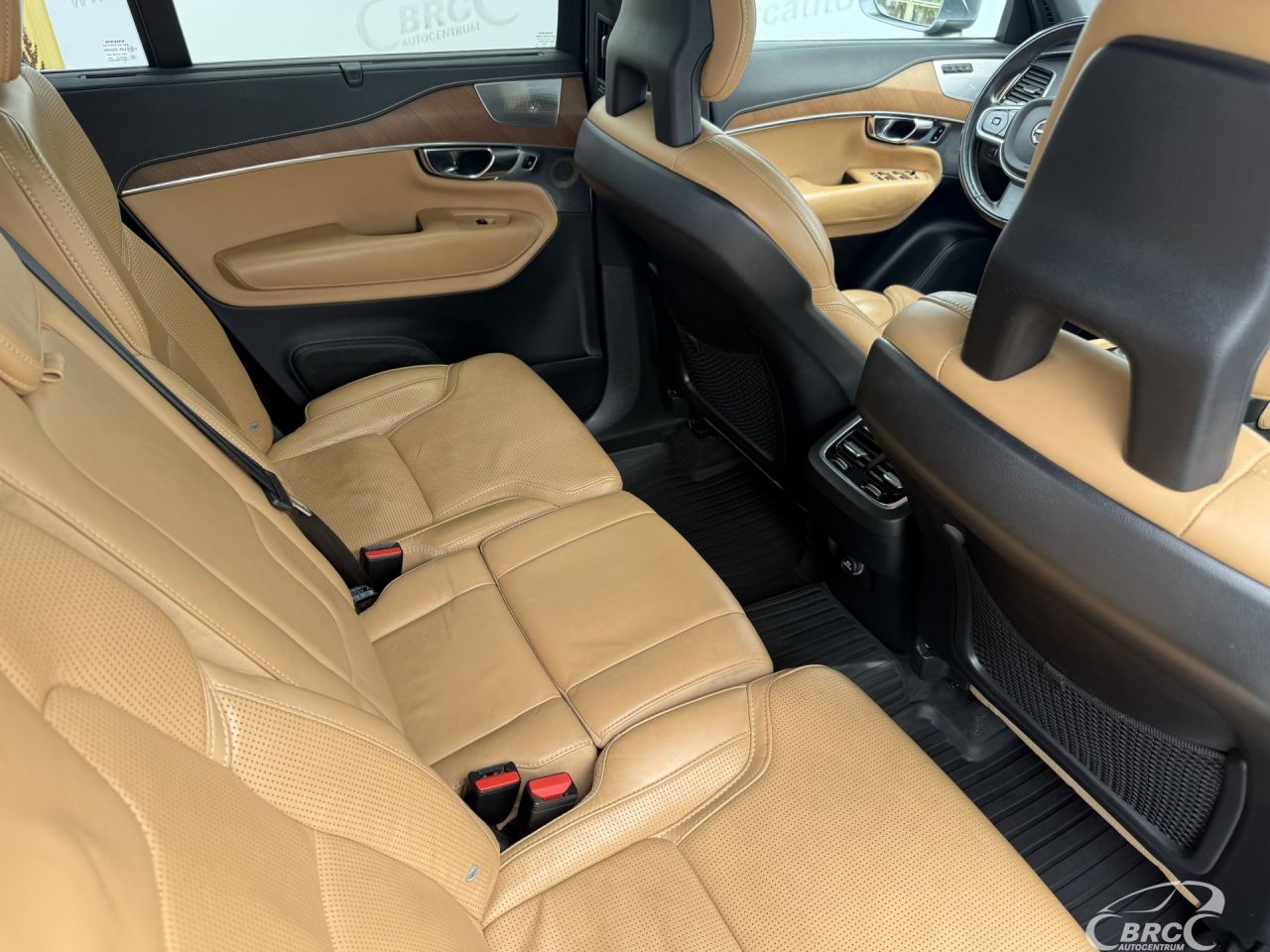 Volvo XC90 | 11