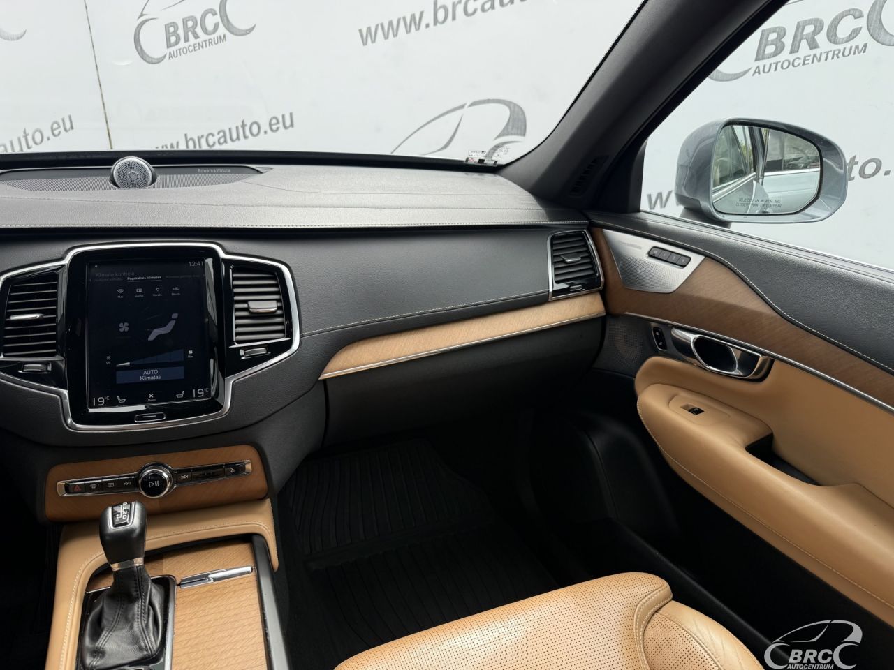 Volvo XC90 | 4