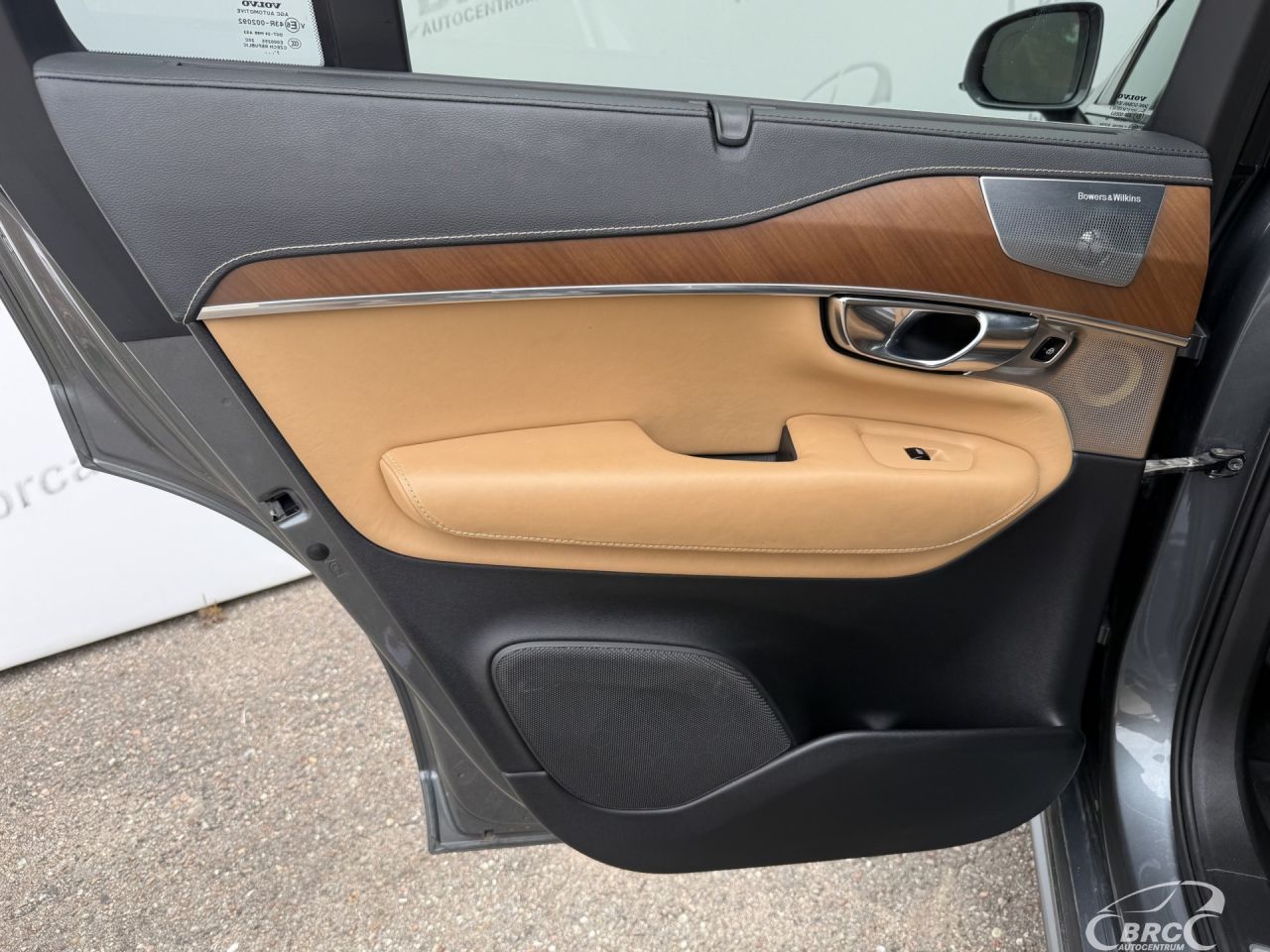 Volvo XC90 | 14