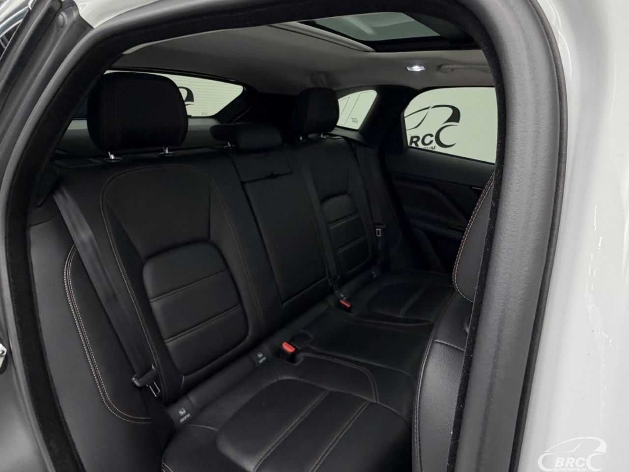 Jaguar F-Pace | 13