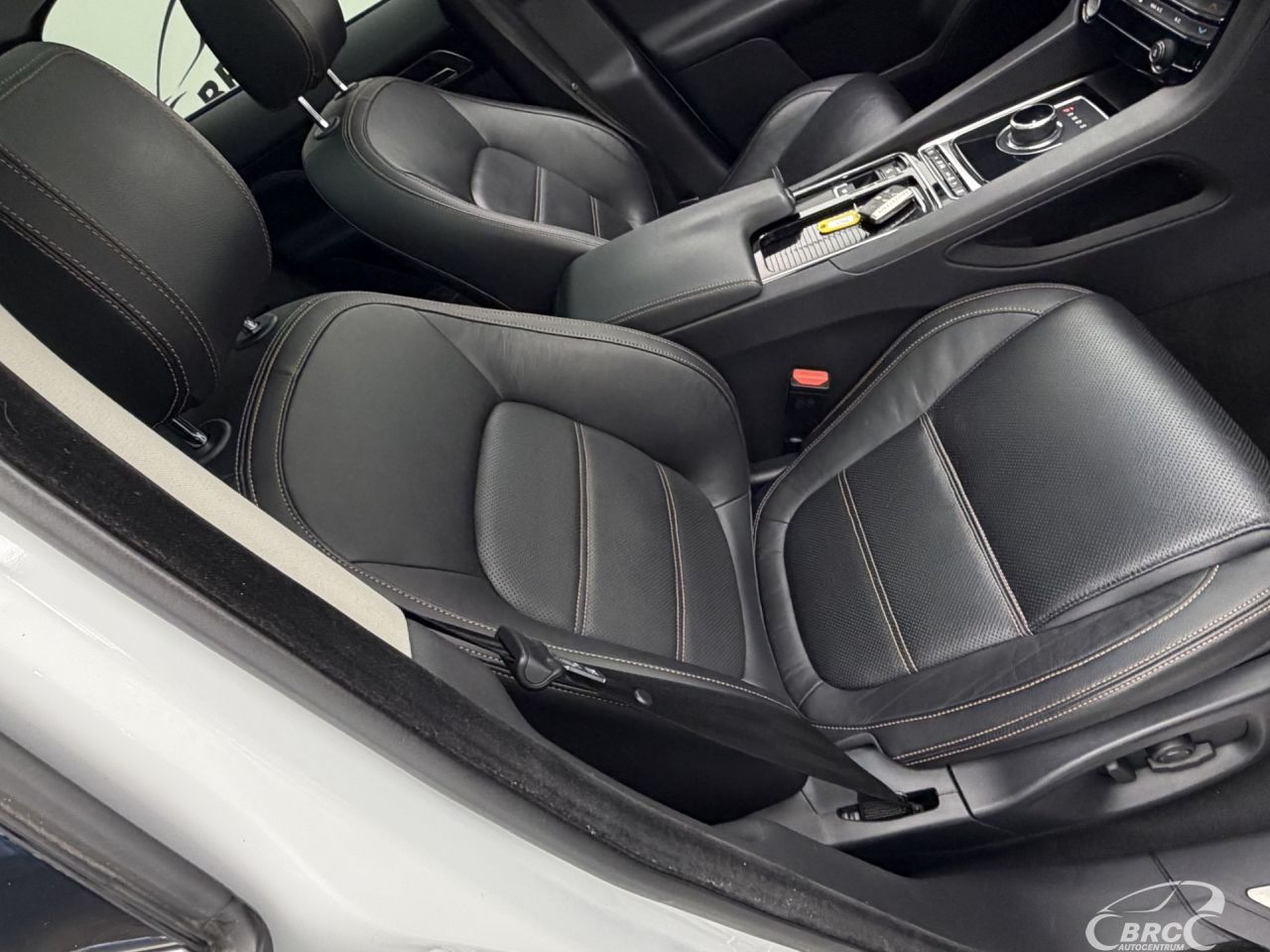 Jaguar F-Pace | 4