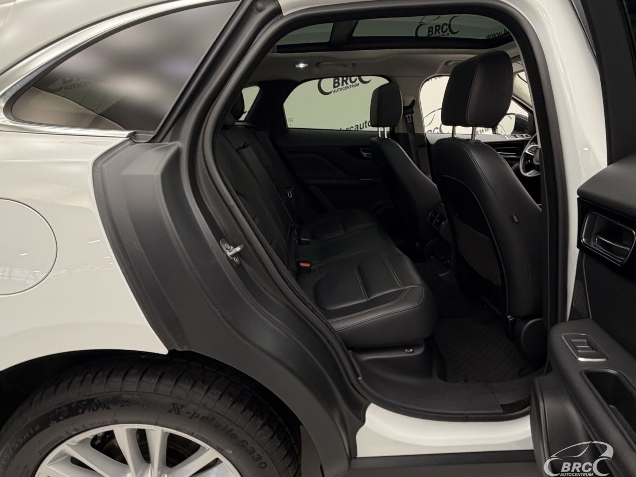 Jaguar F-Pace | 10