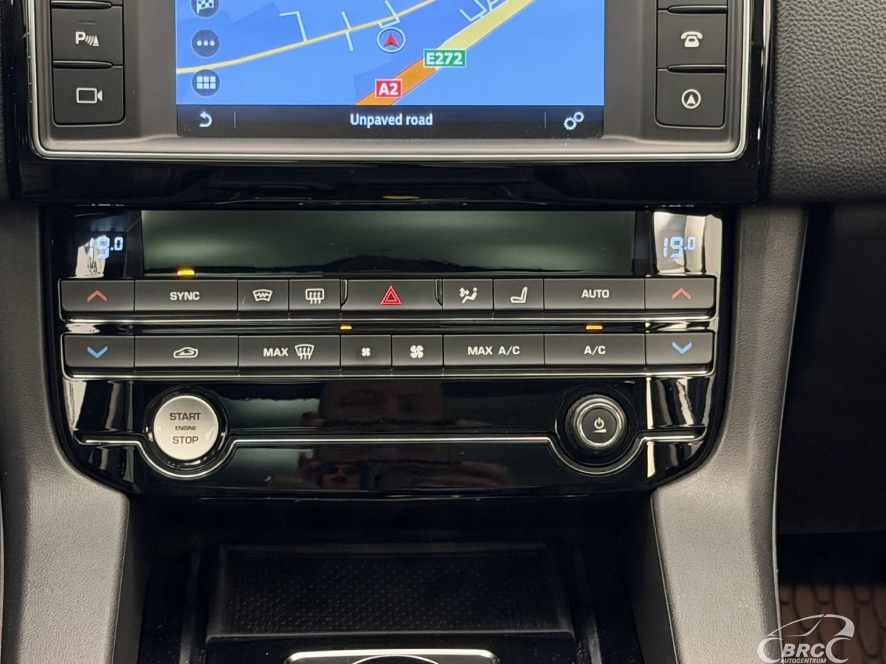 Jaguar F-Pace | 19