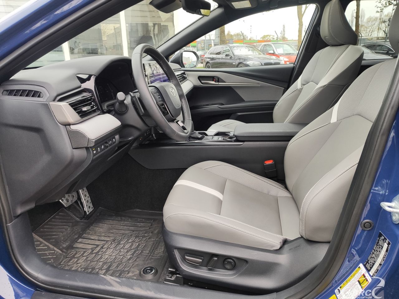 Toyota Camry | 18