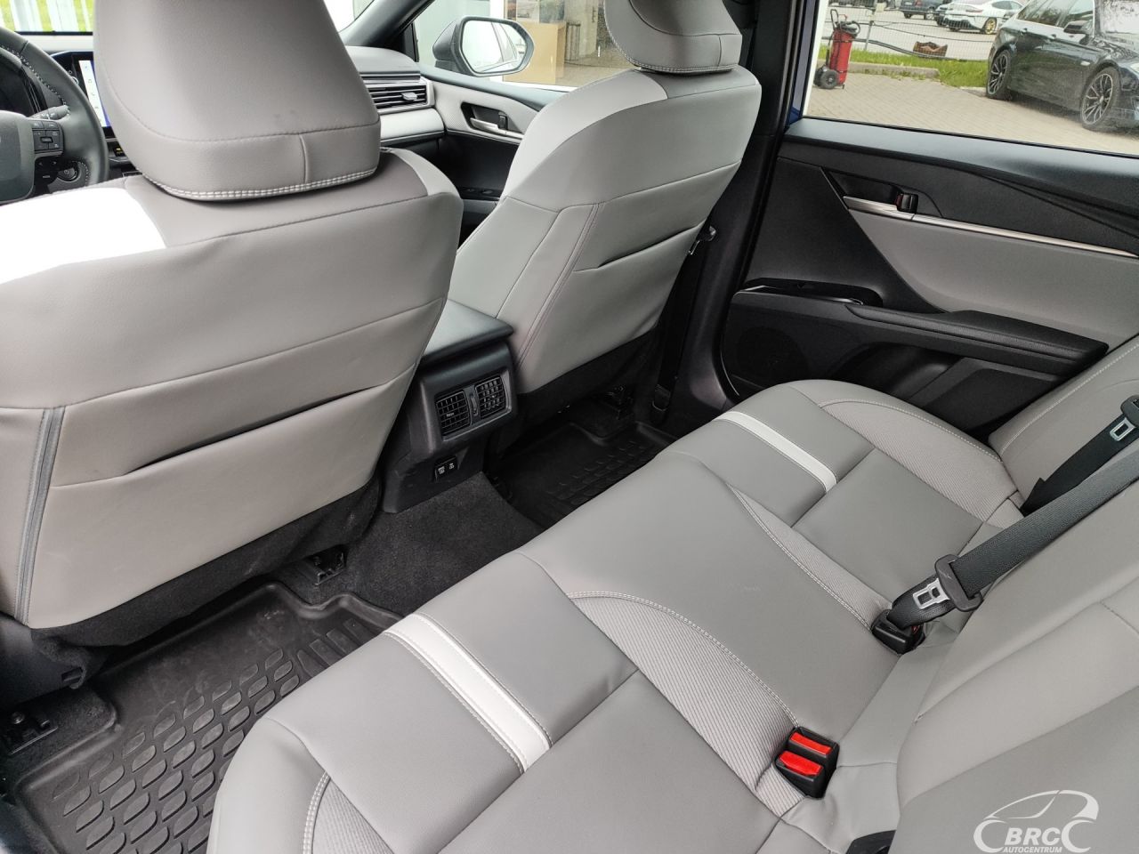 Toyota Camry | 14