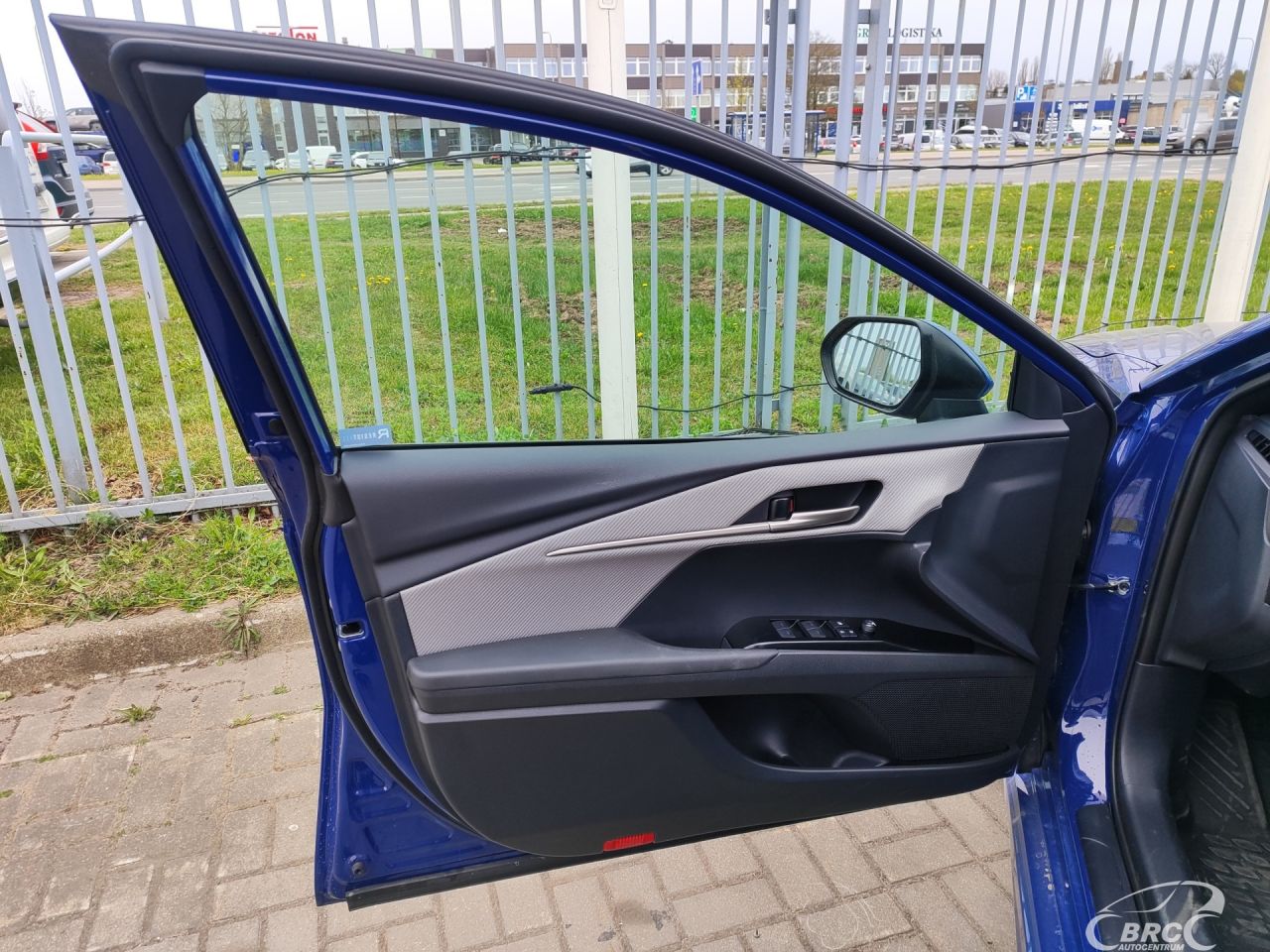 Toyota Camry | 16