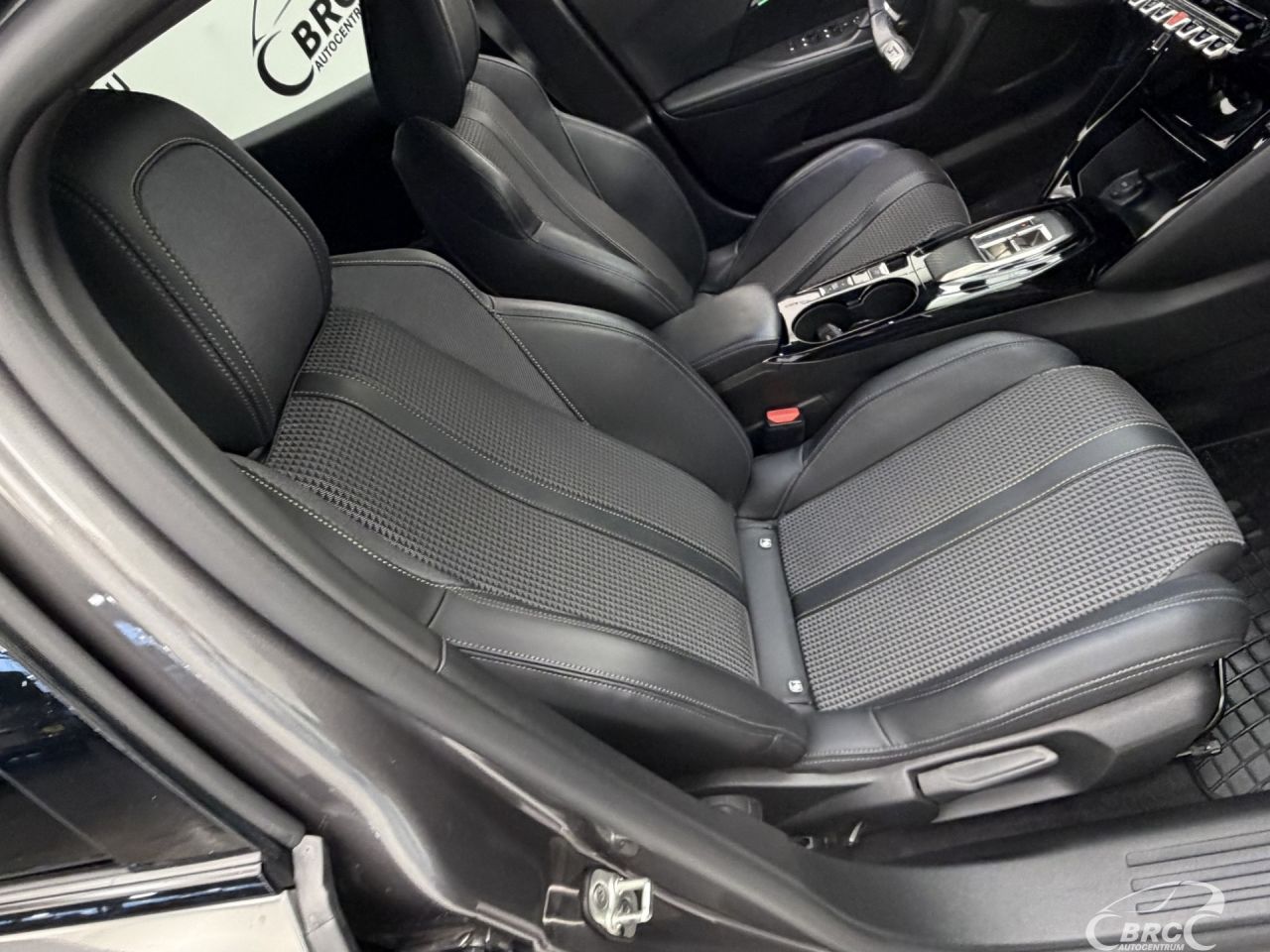 Peugeot 2008 | 4