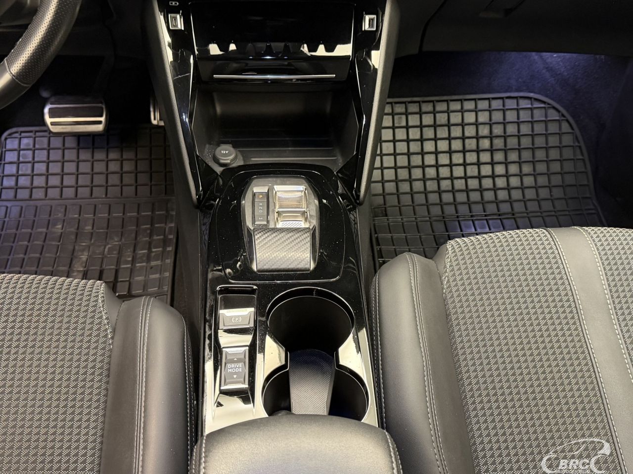 Peugeot 2008 | 17