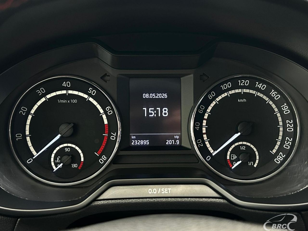 Skoda Octavia | 12