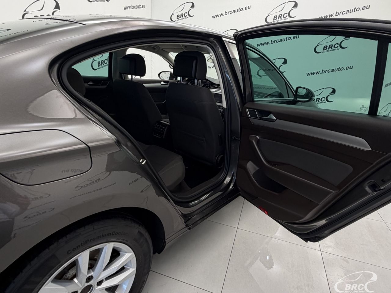 Volkswagen Passat | 11