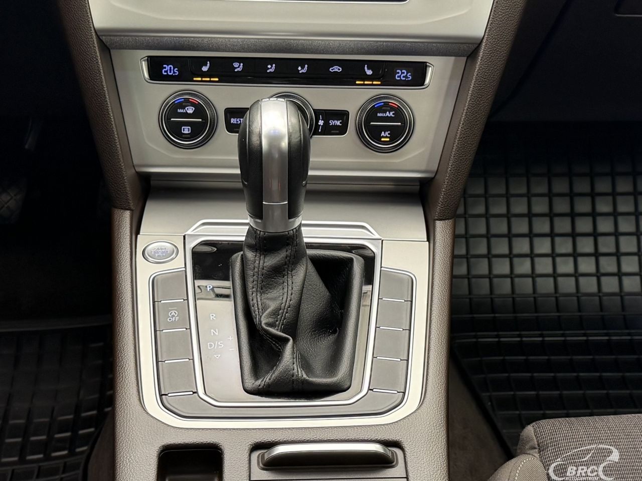 Volkswagen Passat | 18
