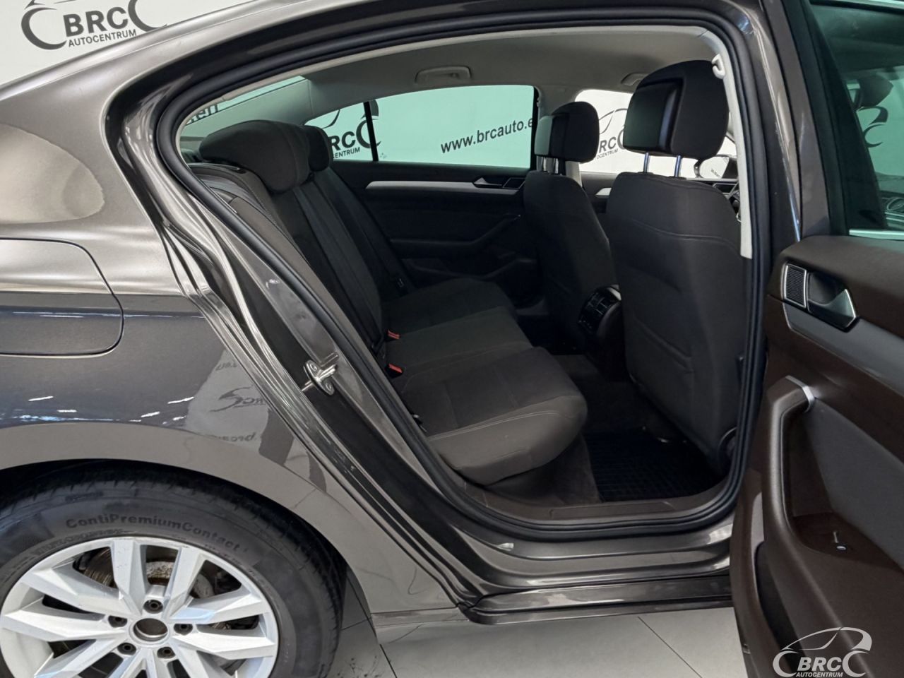 Volkswagen Passat | 8