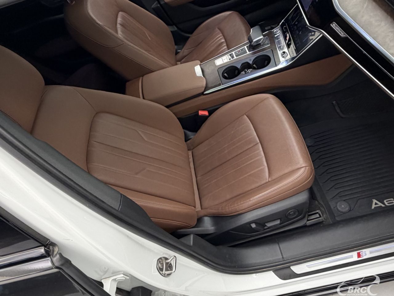 Audi A6 | 4