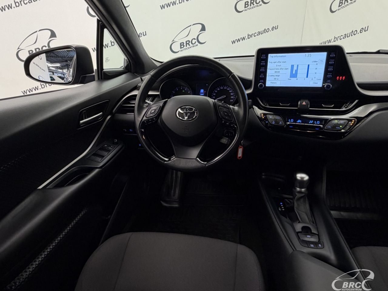 Toyota C-HR | 12