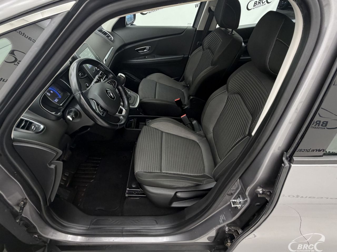 Renault Scenic | 19