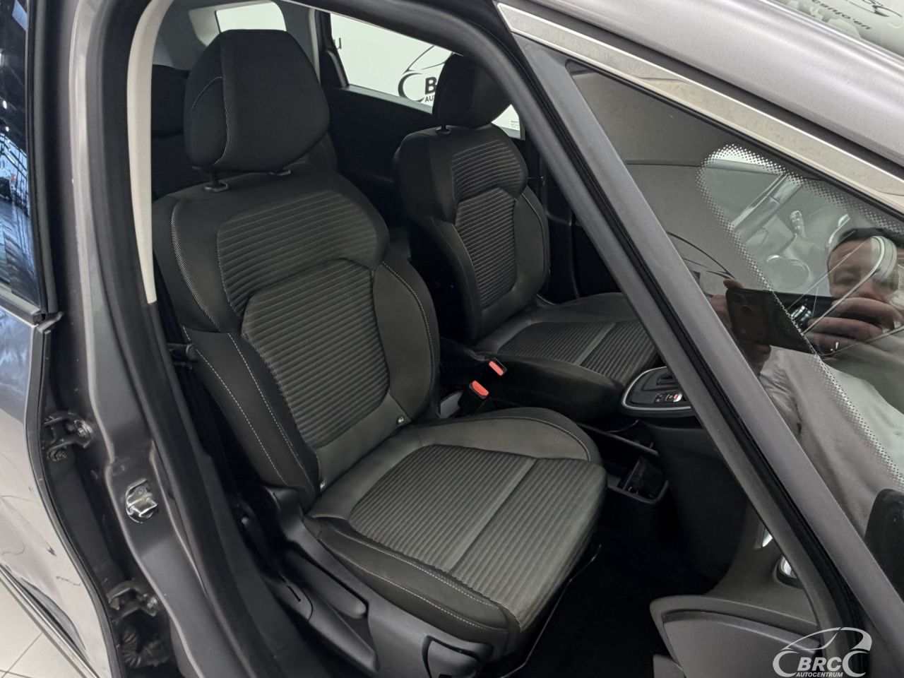 Renault Scenic | 6