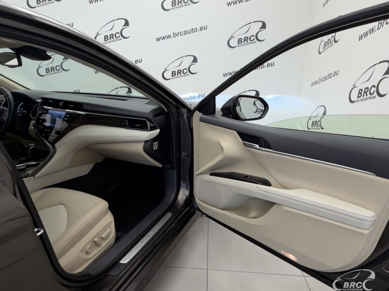 Toyota Camry | 7