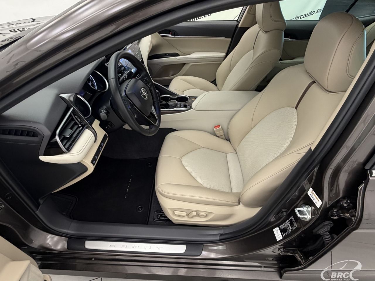 Toyota Camry | 19