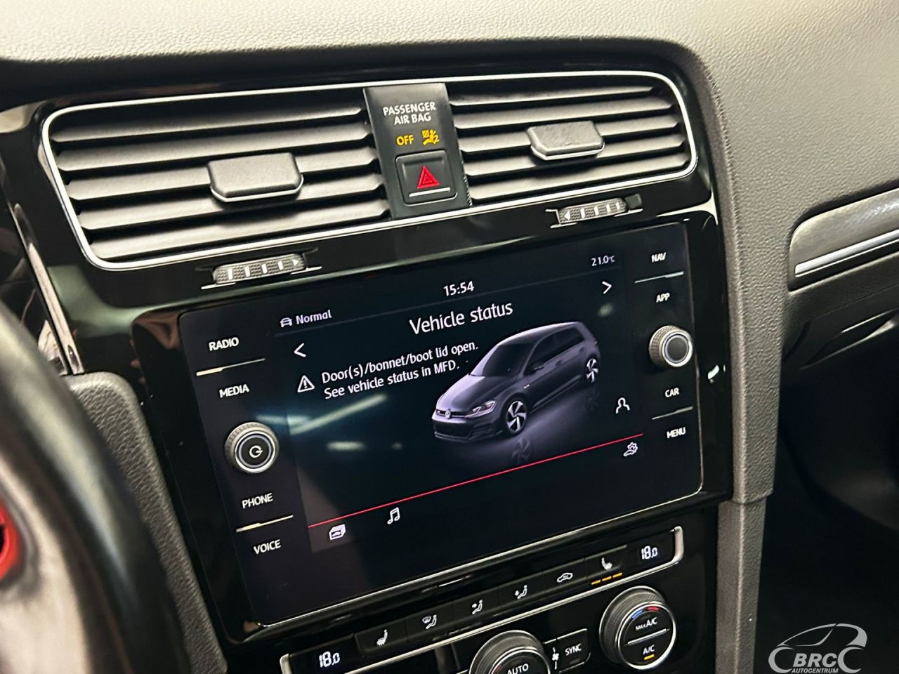 Volkswagen Golf | 16