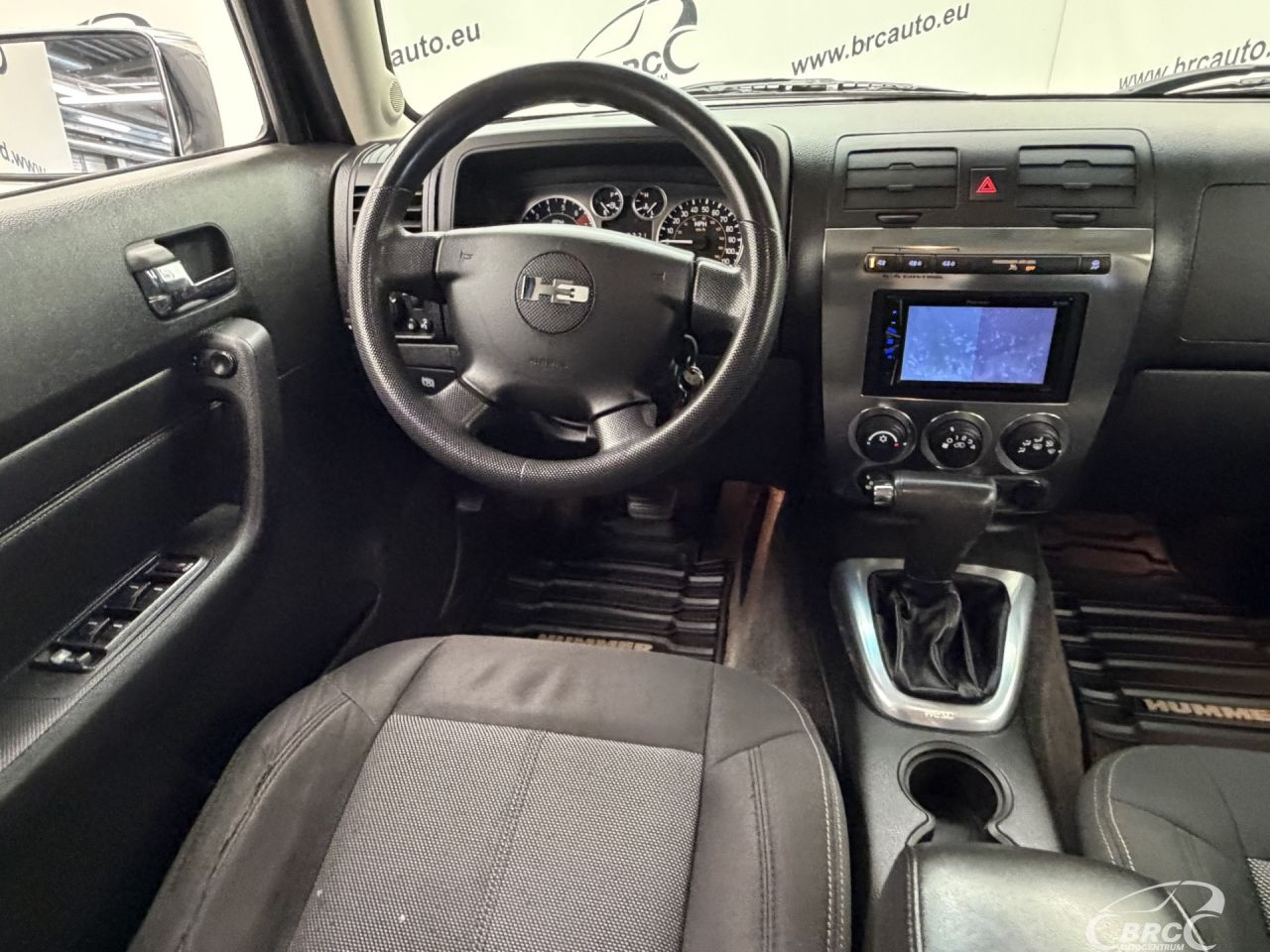 Hummer H3 | 12