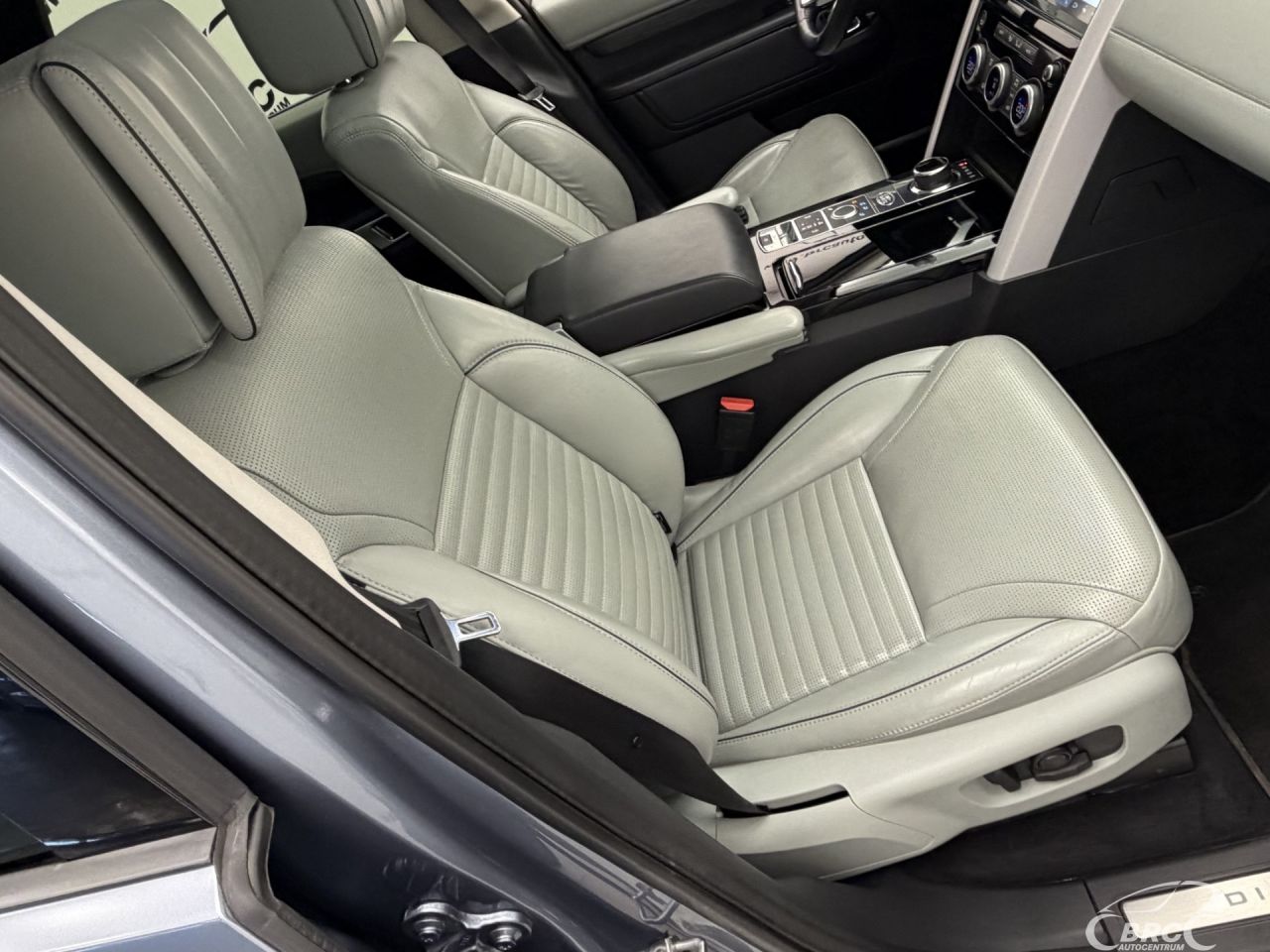 Land Rover Discovery | 4