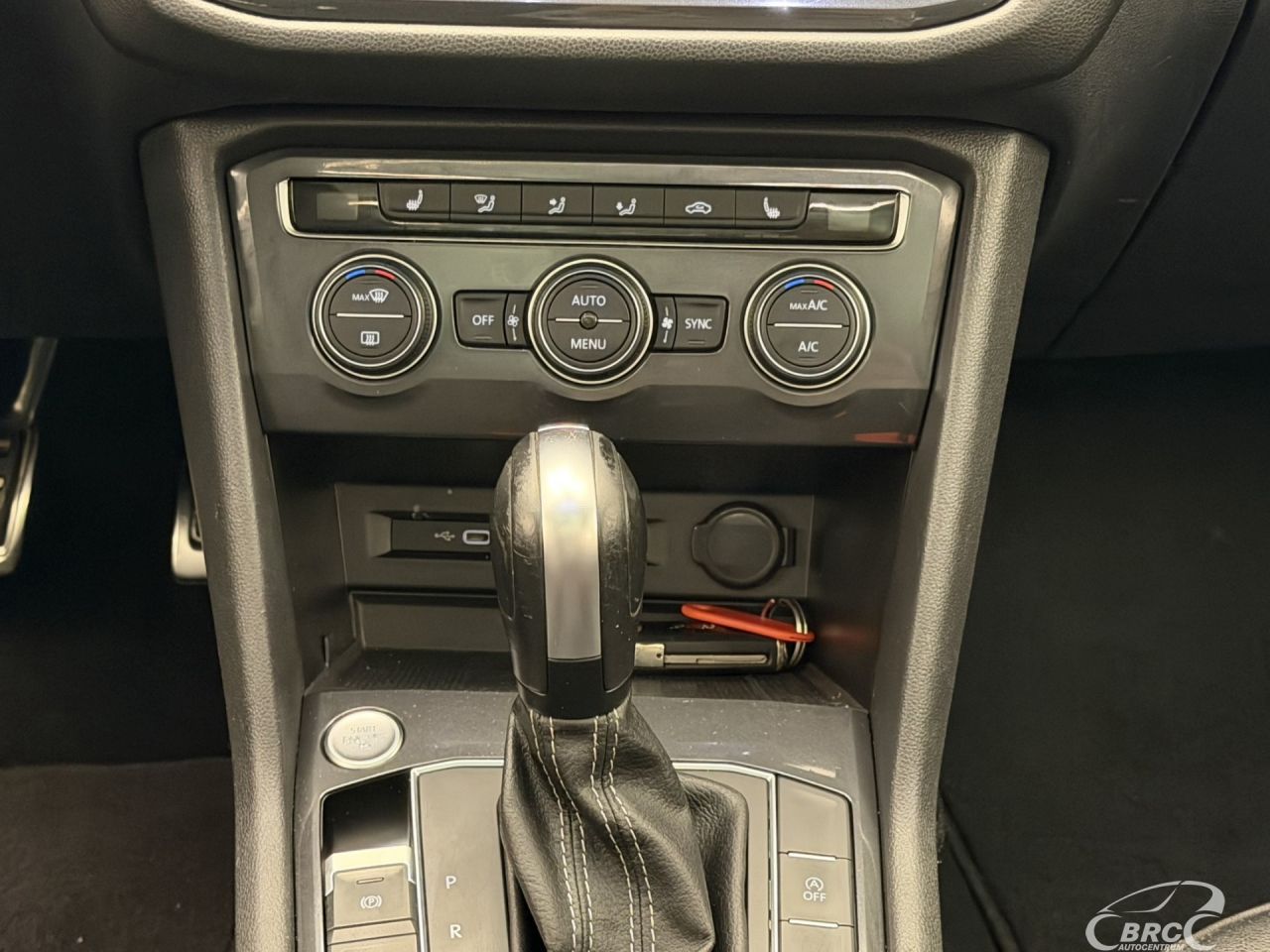 Volkswagen Tiguan | 15