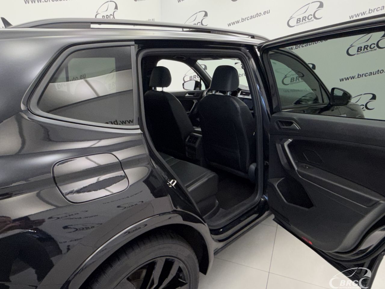 Volkswagen Tiguan | 11