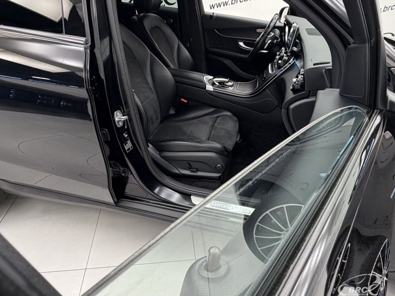 Mercedes-Benz GLC350 | 9