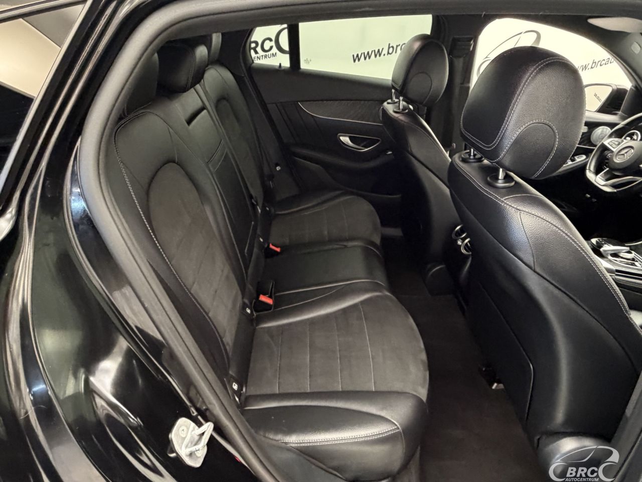 Mercedes-Benz GLC350 | 11