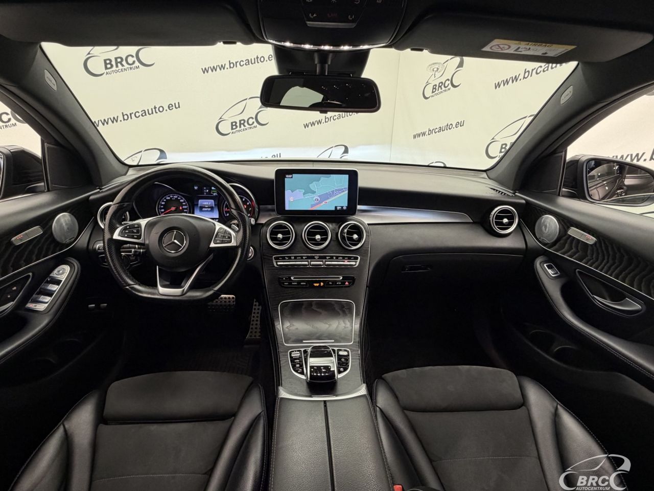 Mercedes-Benz GLC350 | 2