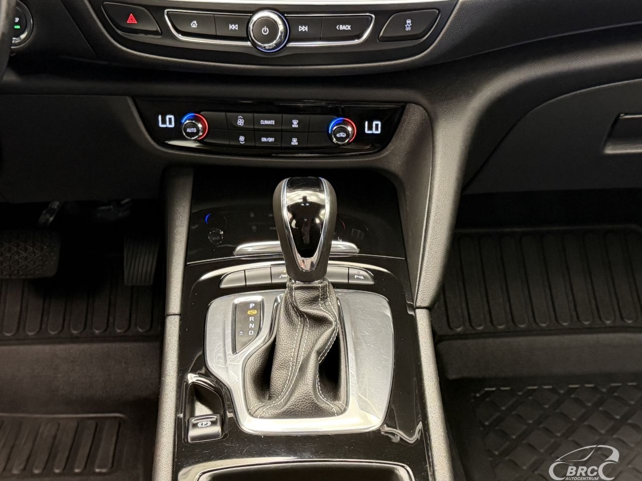 Opel Insignia | 16