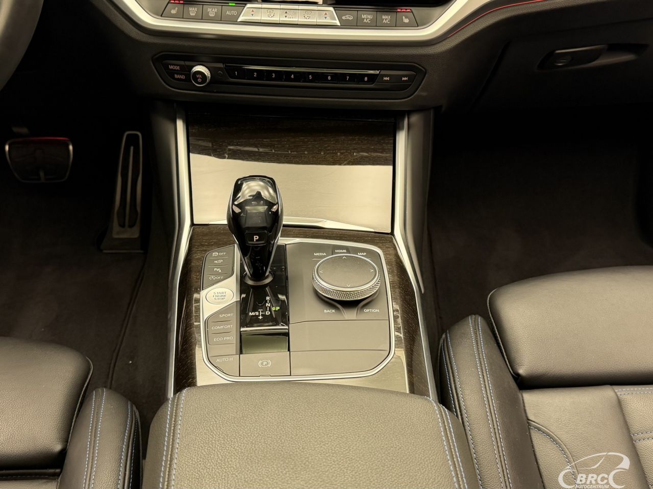 BMW 330 | 17