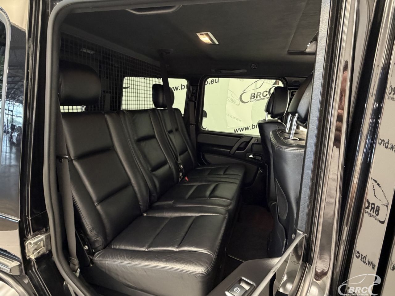 Mercedes-Benz G500 | 12