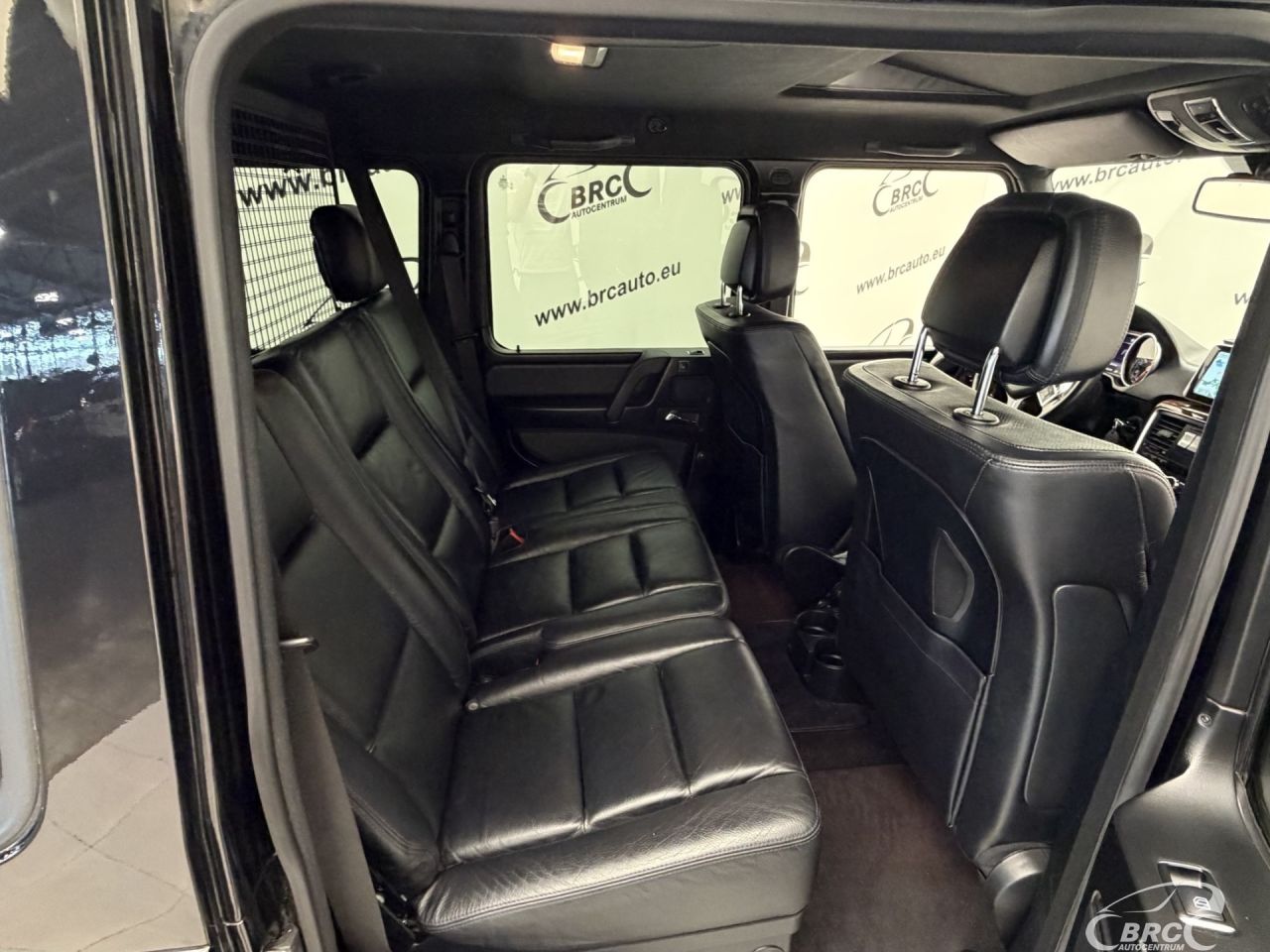 Mercedes-Benz G500 | 11