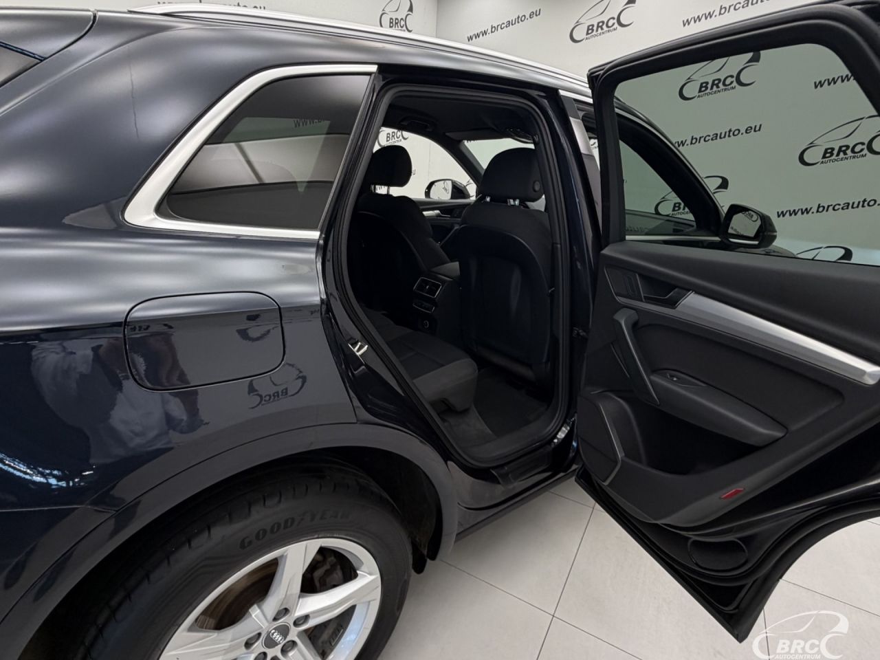 Audi Q5 | 12